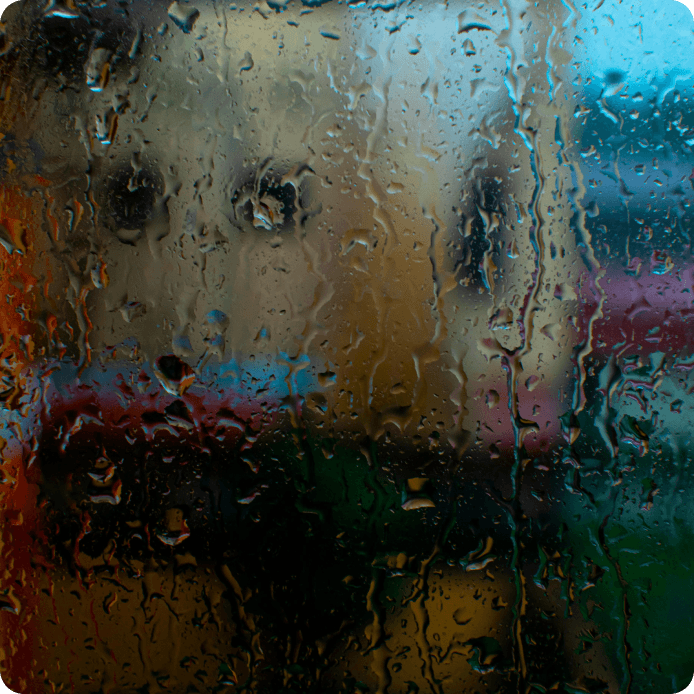 Para wodna na szybie okiennej